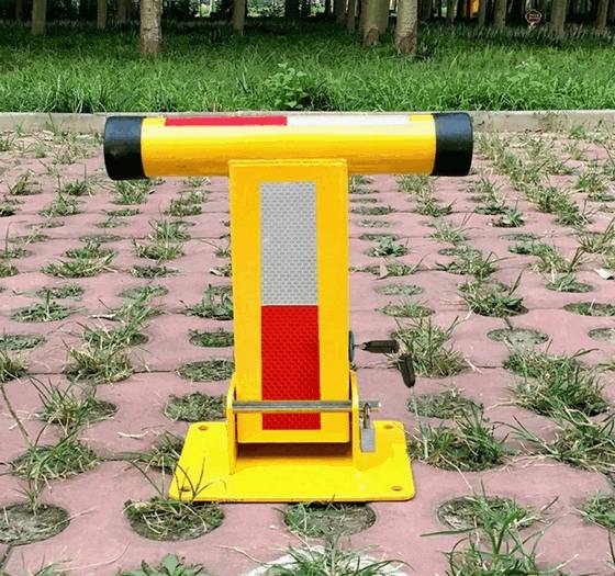 Sensor de Radar Integrado de Detección de Vehículos 79GHz para Portones Batientes y Barreras Automáticas – Sistema Inteligente de Seguridad de Estacionamiento